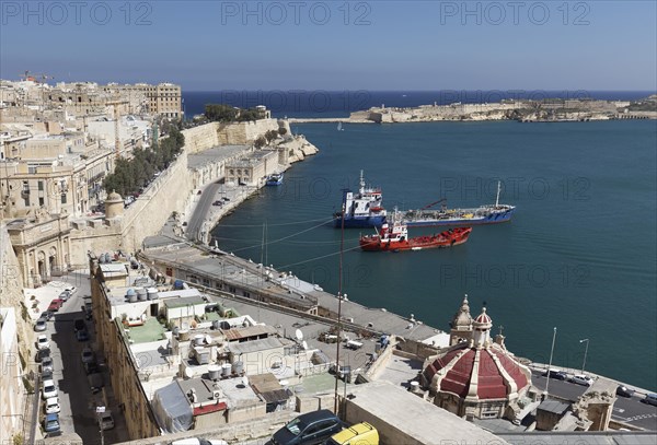 Barriera Wharf and Grand Harbor