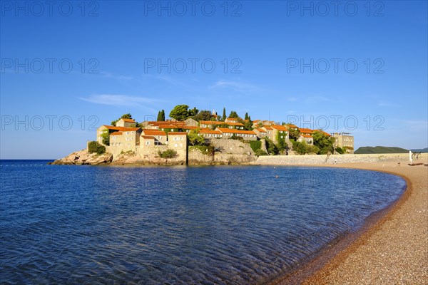 Island Sveti Stefan with dam