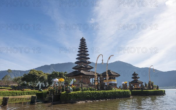 Buddhist water temple Pura Ulun Danu Bratan