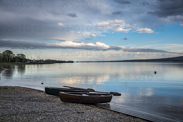 Two rowing boats by the lake