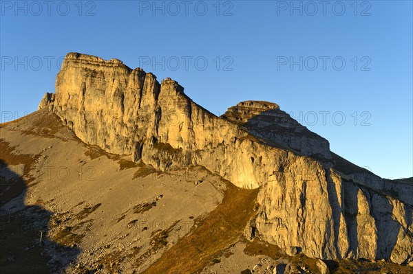 The summit Tour d'Ai and Tour de Mayen in the evening light