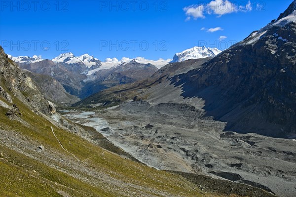 Trough-shaped ground moraine