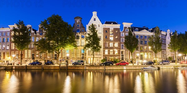 Typical canal houses along the Keizersgracht canal