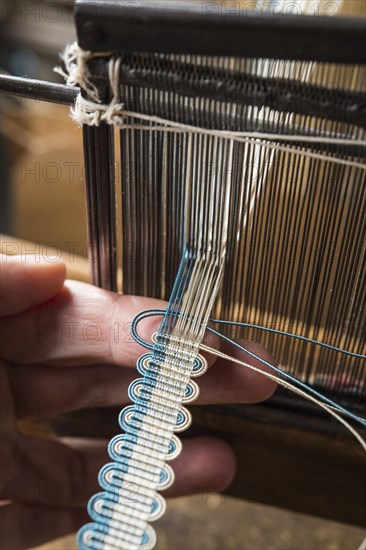 Passementerie maker