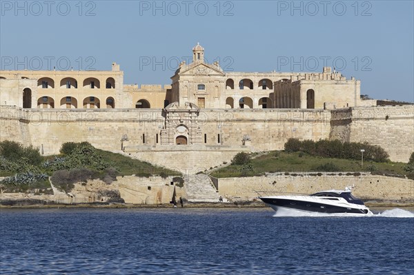 Fort Manoel