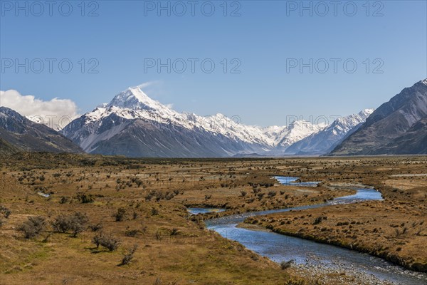 Hooker River