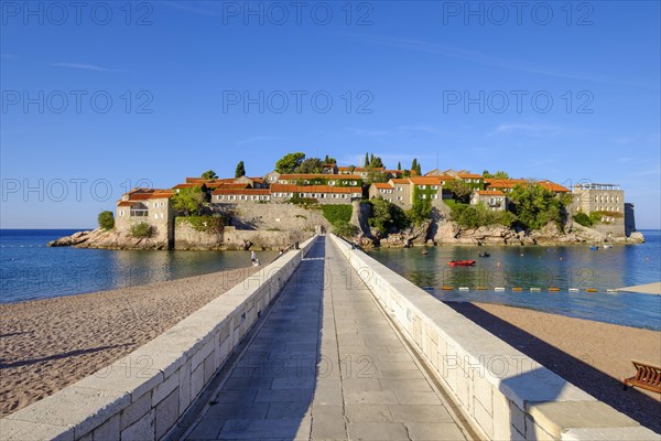 Dam to the island Sveti Stefan