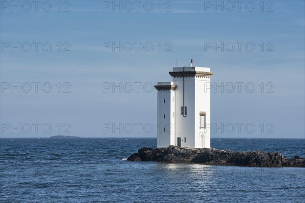 Lighthouse at Port Ellen on the headland Carraig Fhada