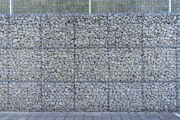 Gabion wall