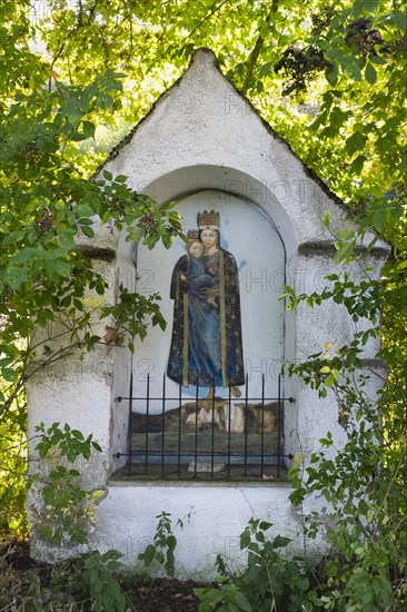 Religious shrine between Dollnstein and Breitenfurt