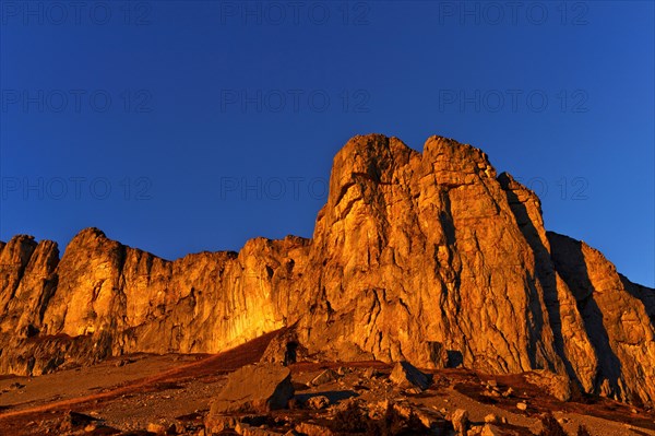 Summit Tour d'Ai in the evening light