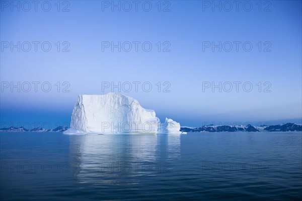 Blue hour icebergs