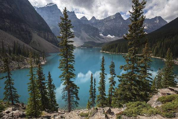 Lake Moraine