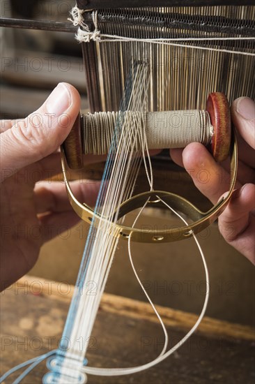 Passementerie maker