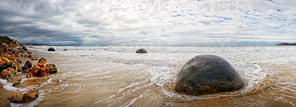 Moeraki Boulders