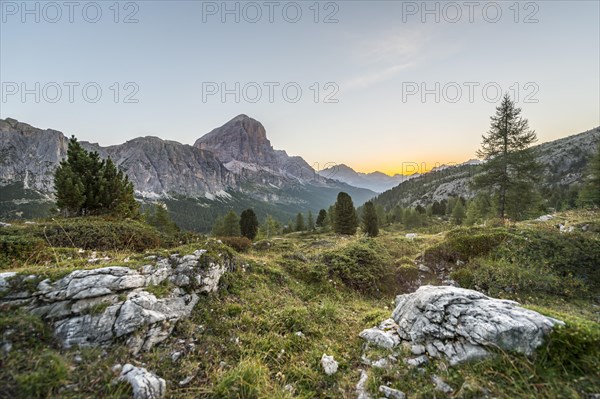 Sunrise in front of the peaks of Col dei Bos and Tofane