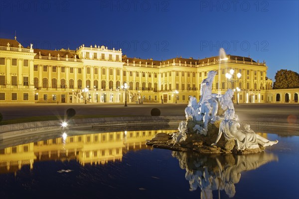 Fountain in front of Schonbrunn Palace