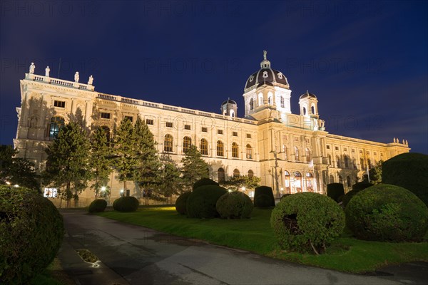 Art history museum at dusk