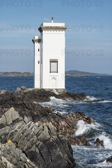 Lighthouse at Port Ellen on the headland Carraig Fhada