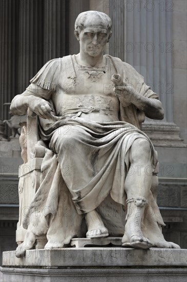 Statue of Julius Caesar