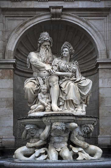 Albrecht fountain sculpture