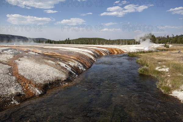 Hot springs and mineral deposits at Iron Spring Creek