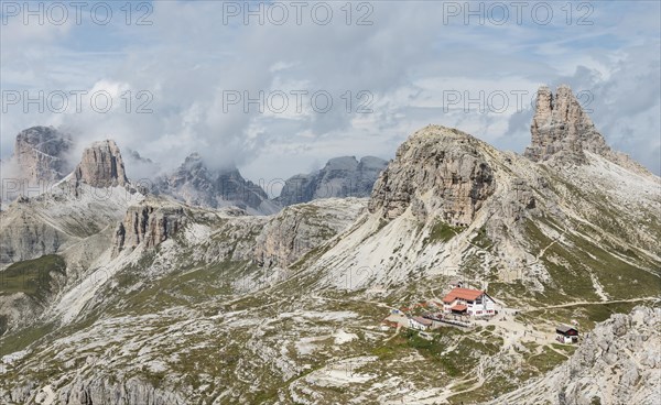 Three Peaks Hut and Toblinger Knoten