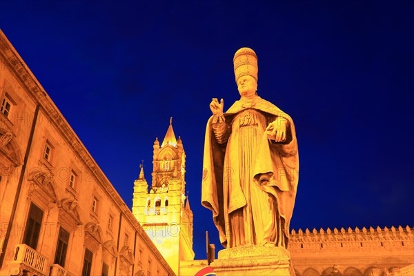 Holy figure in front of the west tower of the Cathedral Maria Santissima Assunta