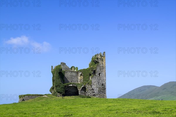 Ballycarbery Castle