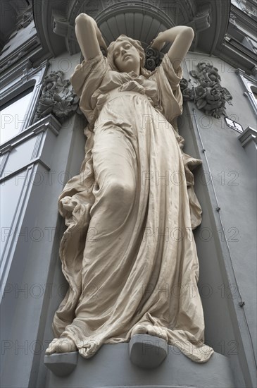 Nouveau caryatid