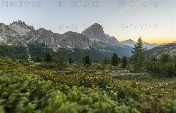 Sunrise in front of the peaks of Col dei Bos and Tofane