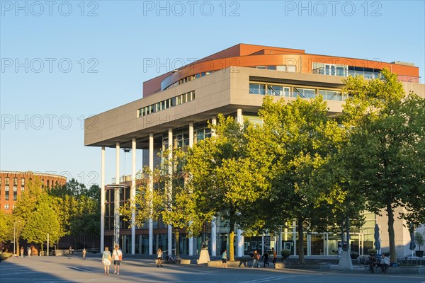 Centre Ceramique cultural center