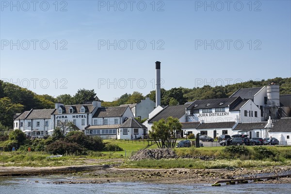 Jura whiskey distillery and hotel