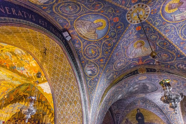 Decorated vaulted ceiling with frescoes