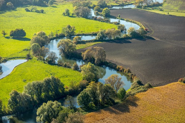 Lippe Maander on the city border between Werne and Bergkamen