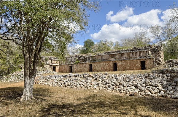 Templo de la Columnas