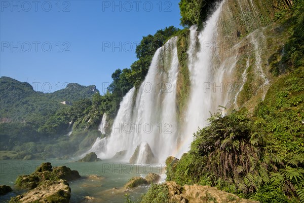 Ban Gioc Detian Waterfalls
