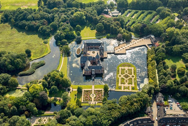 Romantik Parkhotel moated castle Anholt