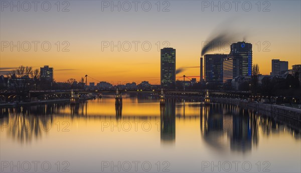 Westhafen Tower