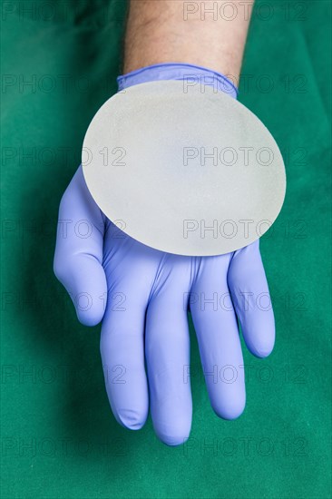 Silicone breast implant