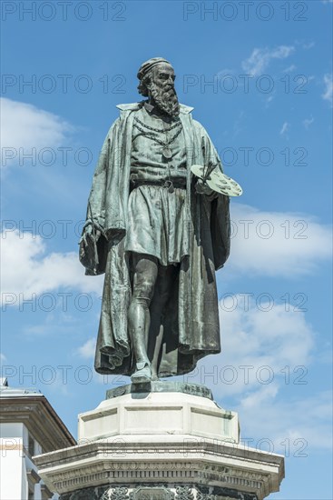 Monument to the painter Tizian in his native town