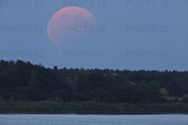 Partial lunar eclipse on 07/08/2017