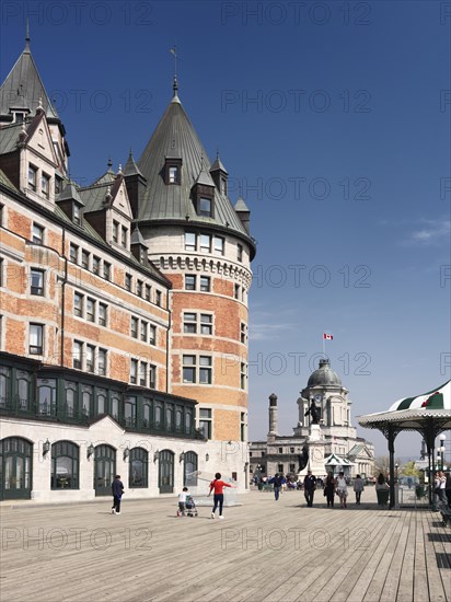 People walking on the Dufferin terrace boardwalk