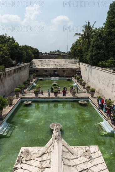 Fountains and pools