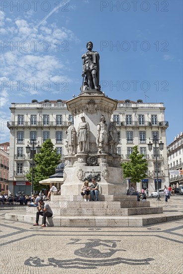 Statue of Luis de Camoes