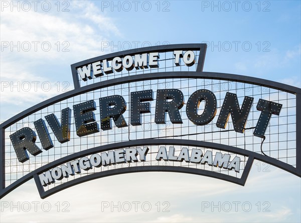 Entrance to Riverfront Park