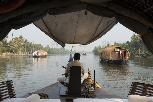 Boatman on kettuvallam