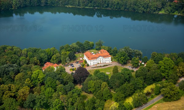 Hotel Seeschloss Schorssow at Lake Haussee