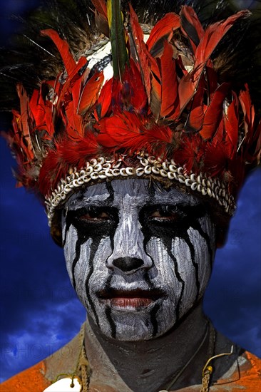 Dancers of the Kereculture Group Simbu Pro on the great Sing Sing of Goroka