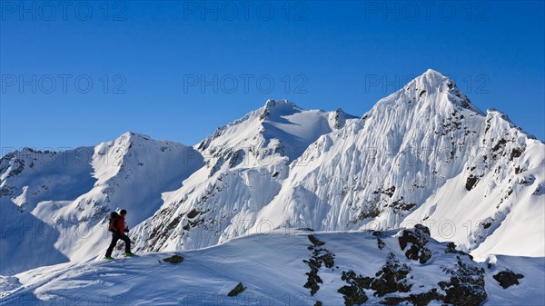Ski tour